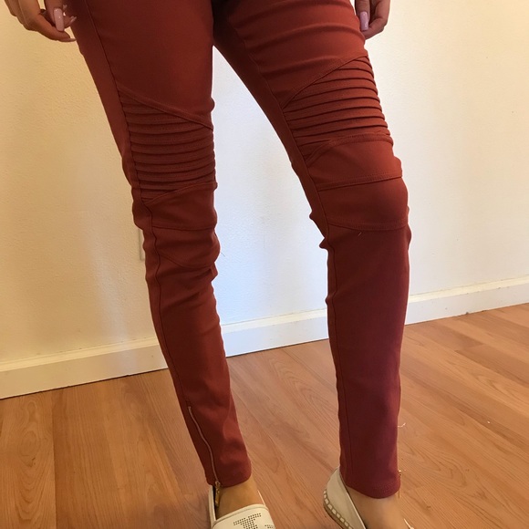 Mauve Ankle Zip Motto Leggings - Picture 2 of 7